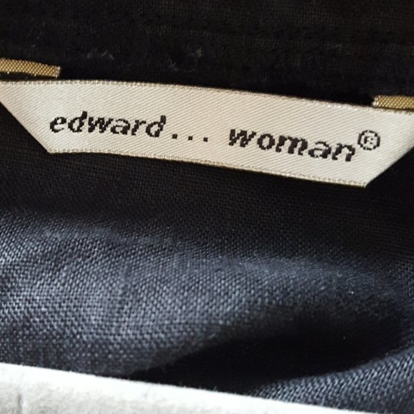 Edward Woman Black Linen Embroidered Square Neck Blouse - Picture 4 of 4